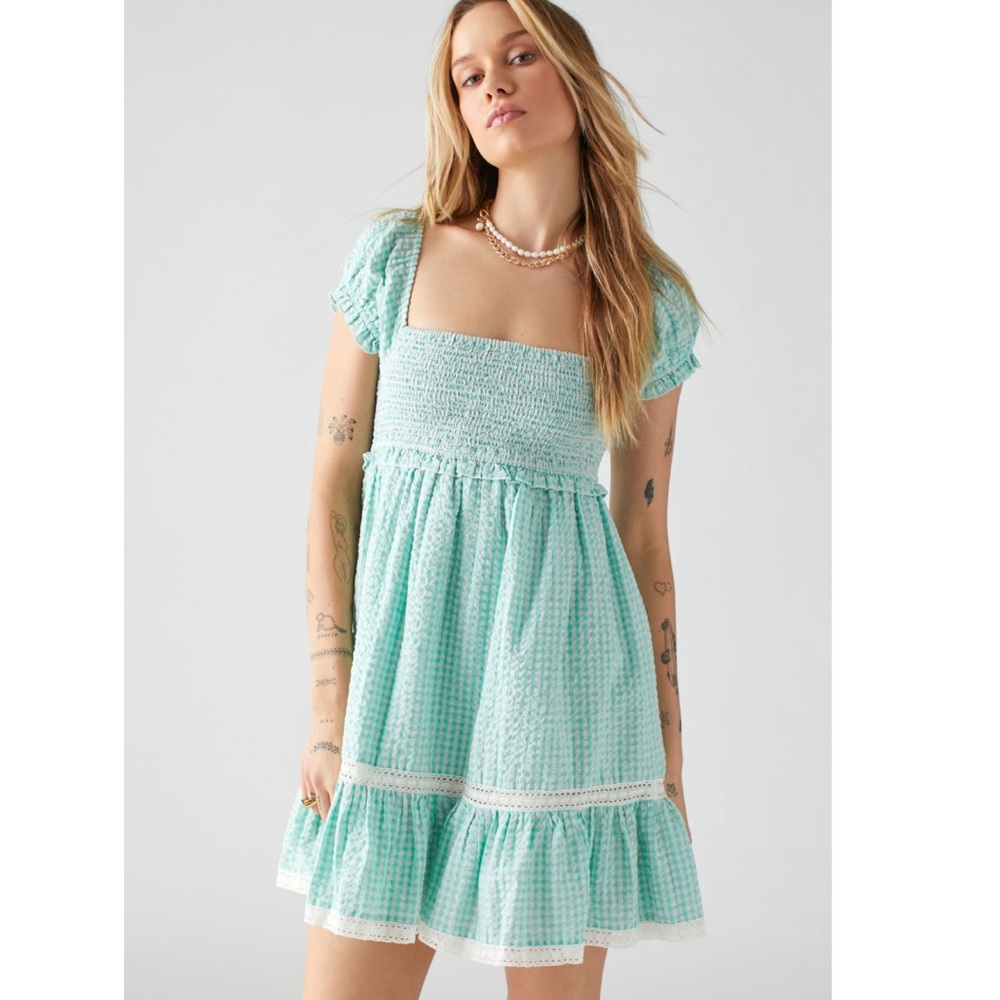 UO Marseille Gingham Smocked Mini Dress - Picture 4 of 4